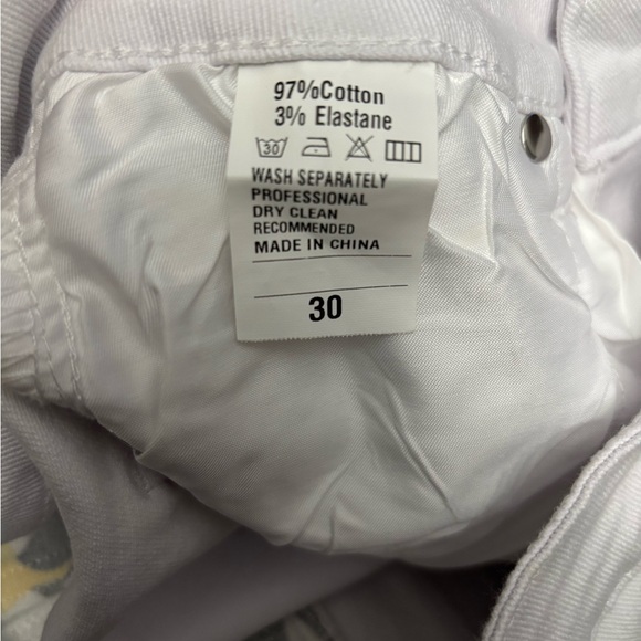 Stylish White Camo Accent Men's Skinny Jeans - Picture 3 of 6